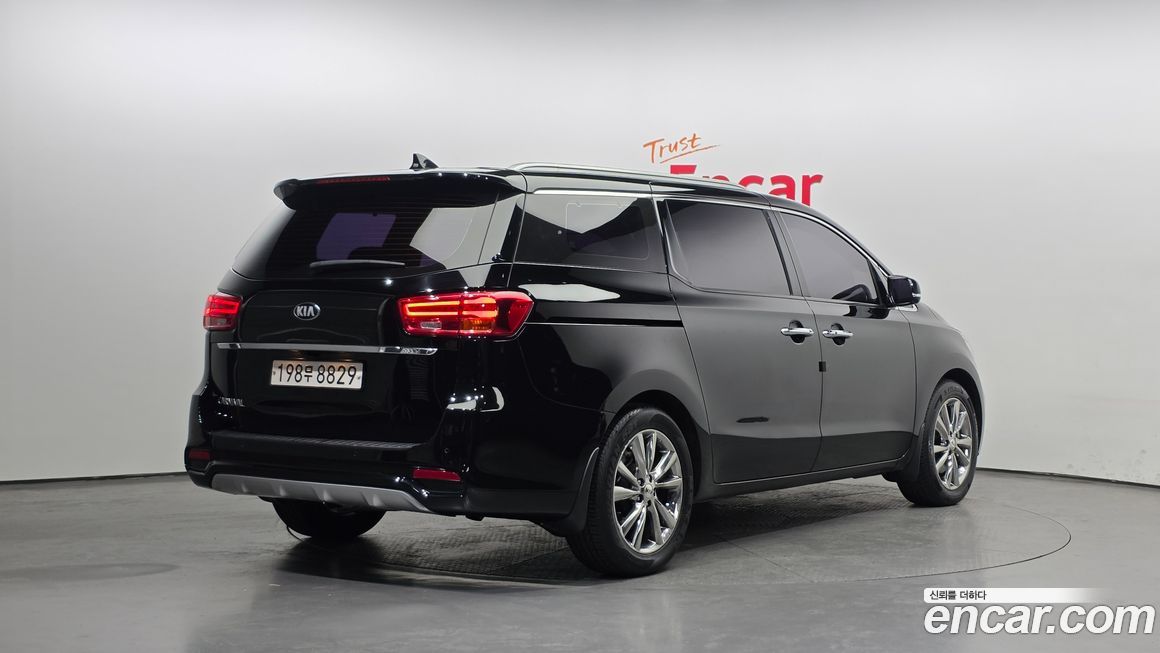 Kia Canival 2019