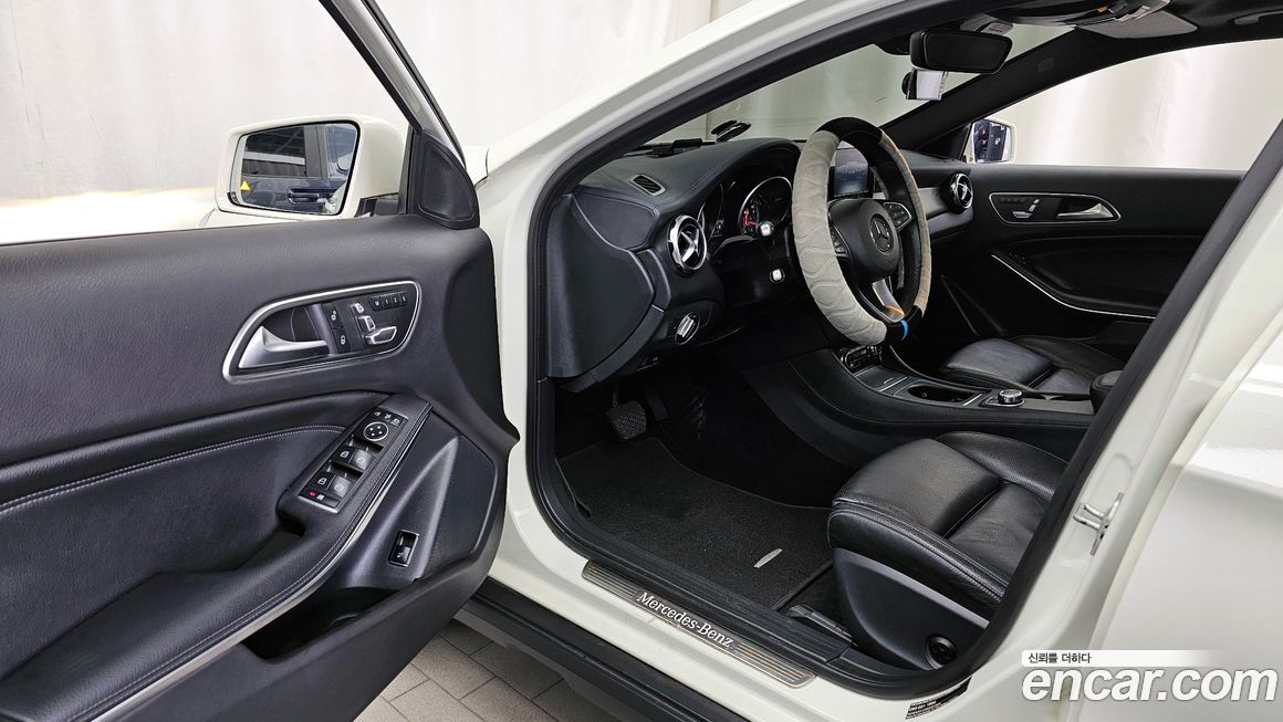 Mercedes-Benz GLA-Class 2018