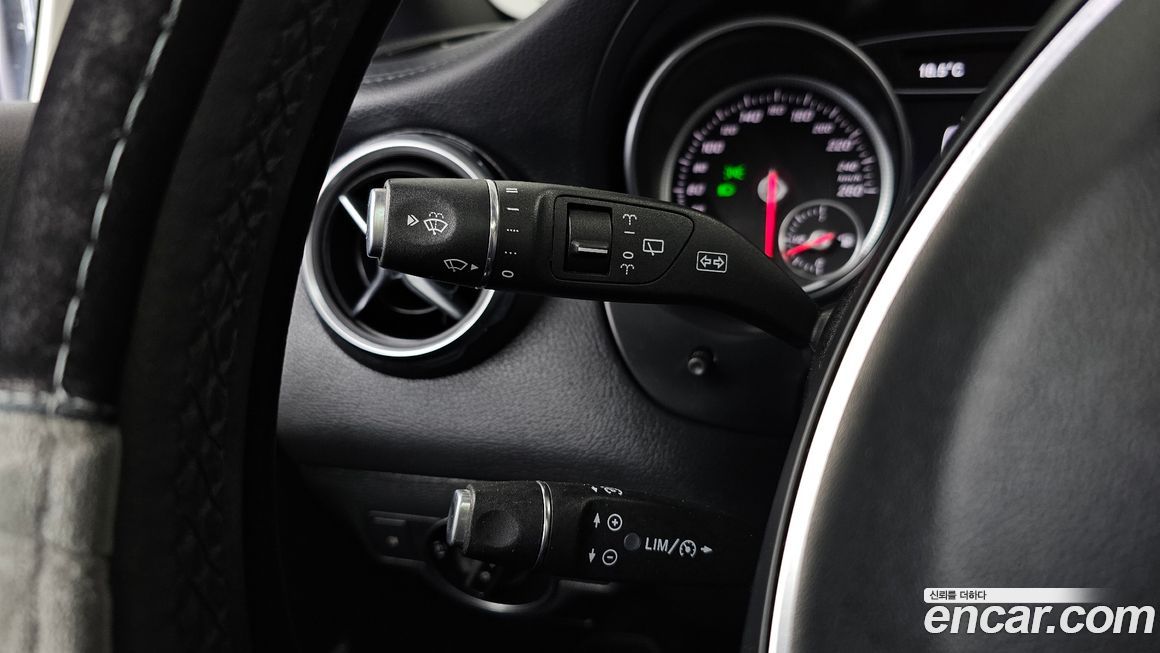 Mercedes-Benz GLA-Class 2018