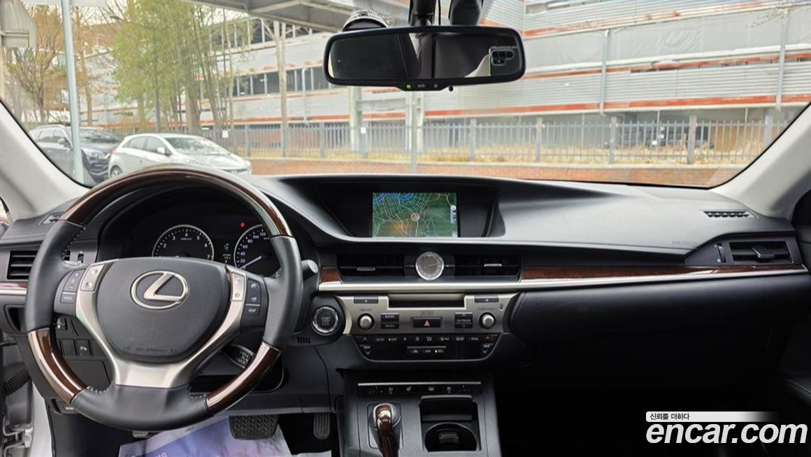 Lexus ES 2013