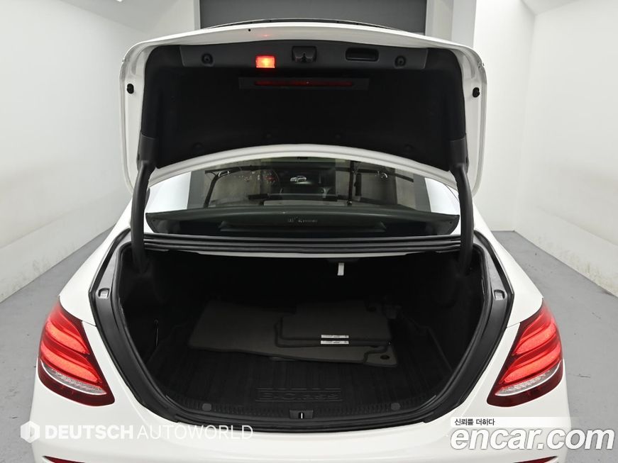 Mercedes-Benz E-Class 2018