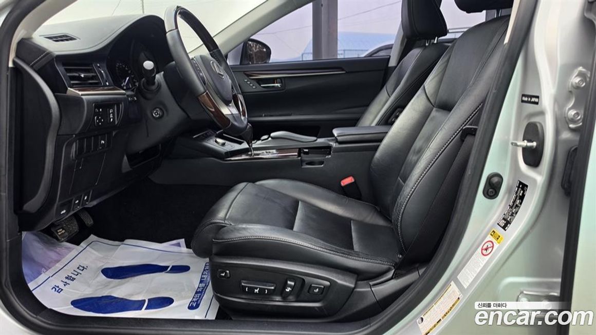 Lexus ES 2013