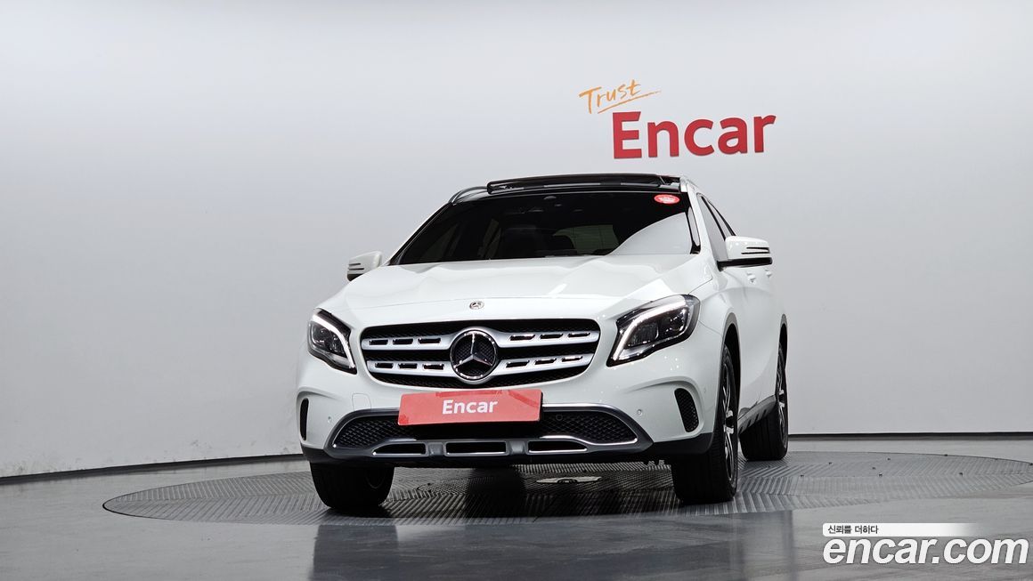 Mercedes-Benz GLA-Class 2018