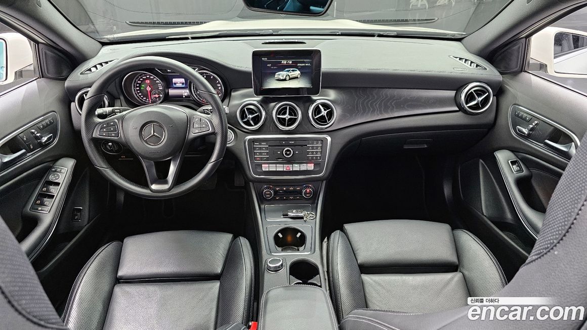 Mercedes-Benz GLA-Class 2018