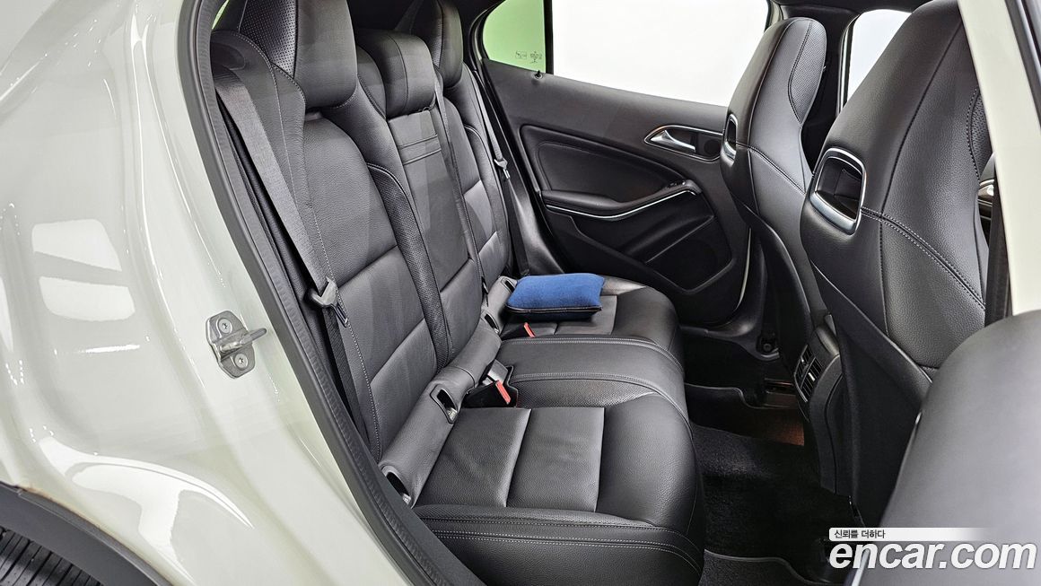 Mercedes-Benz GLA-Class 2018