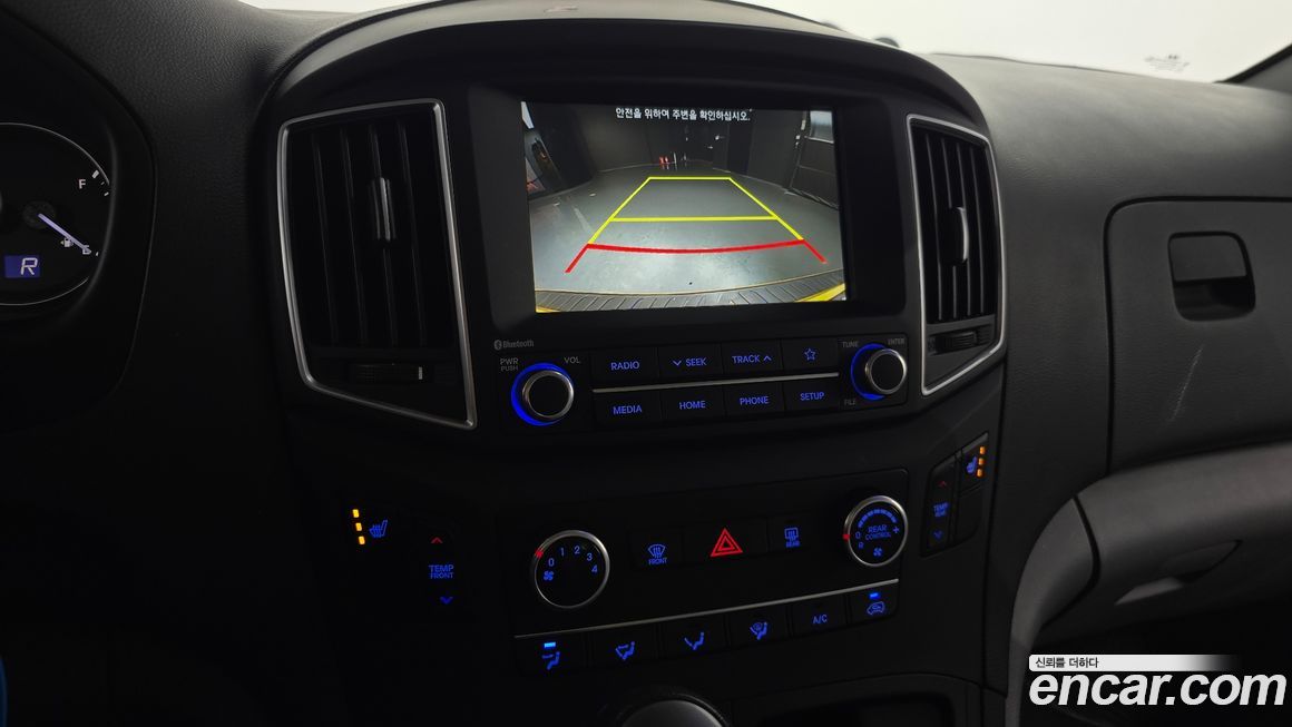 Hyundai Starex 2020