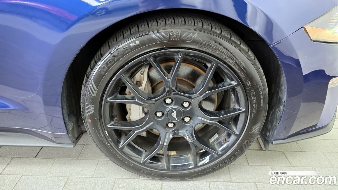 Ford Mustang 2020