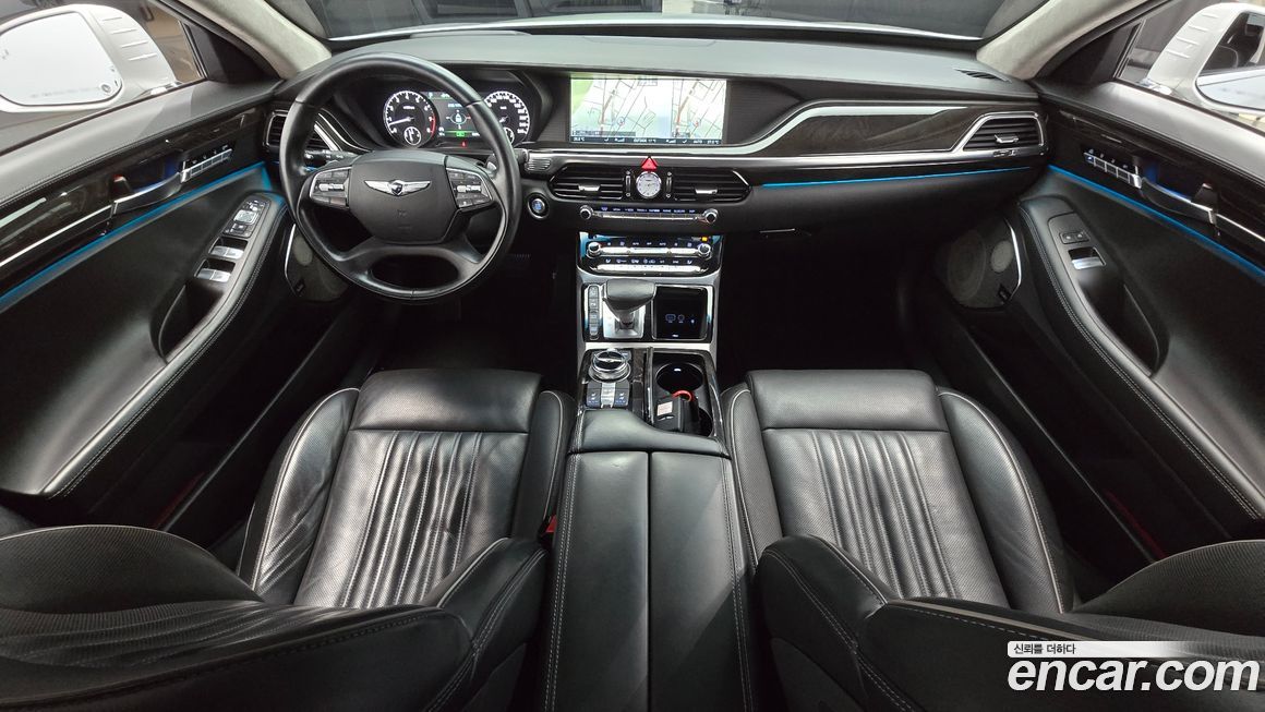 Genesis EQ900 2018