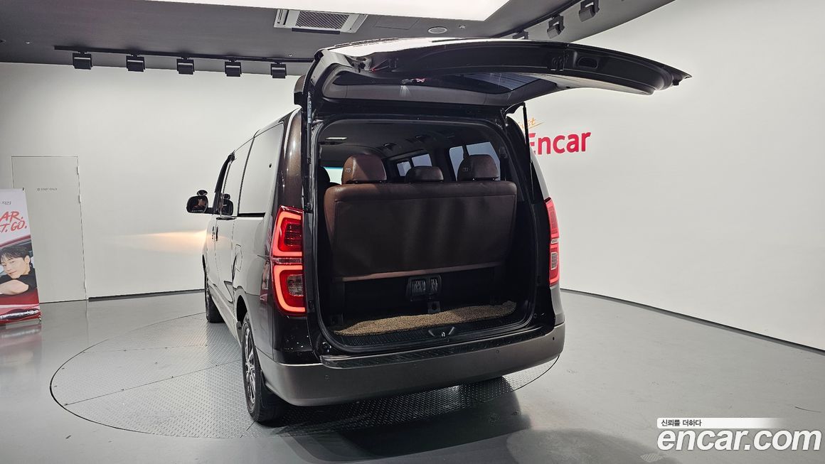 Hyundai Starex 2019