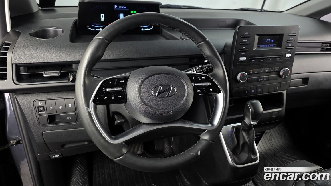 Hyundai Staria 2024
