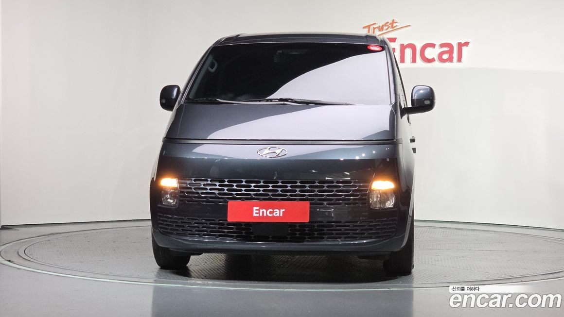 Hyundai Staria 2024