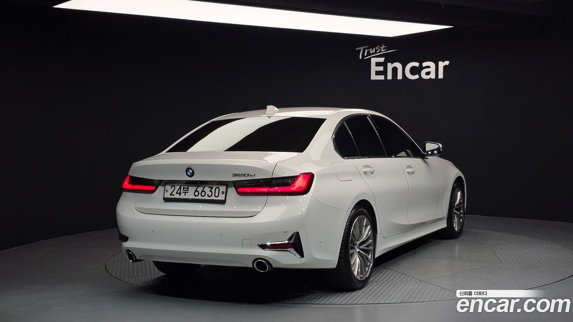 BMW 3-Series 2019