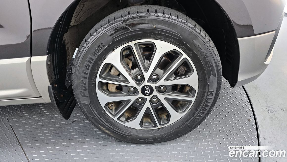 Hyundai Starex 2019