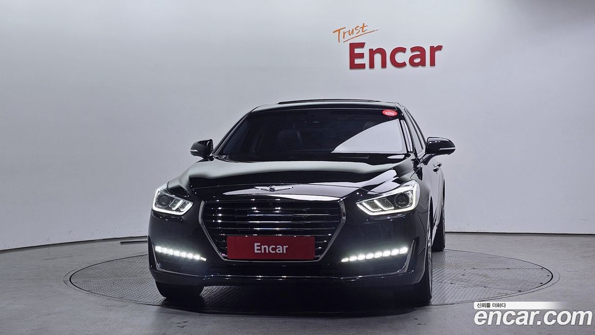 Genesis EQ900 2018