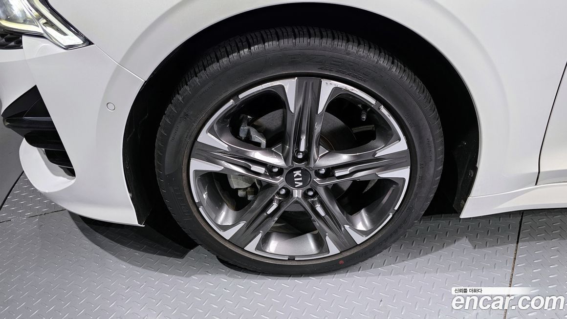 Kia K5 2021