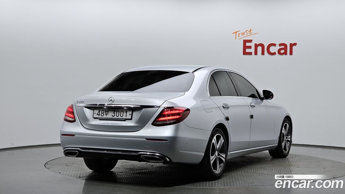 Mercedes-Benz E-Class 2017