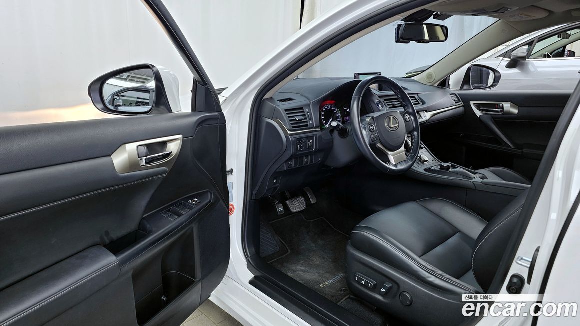 Lexus CT200h 2017