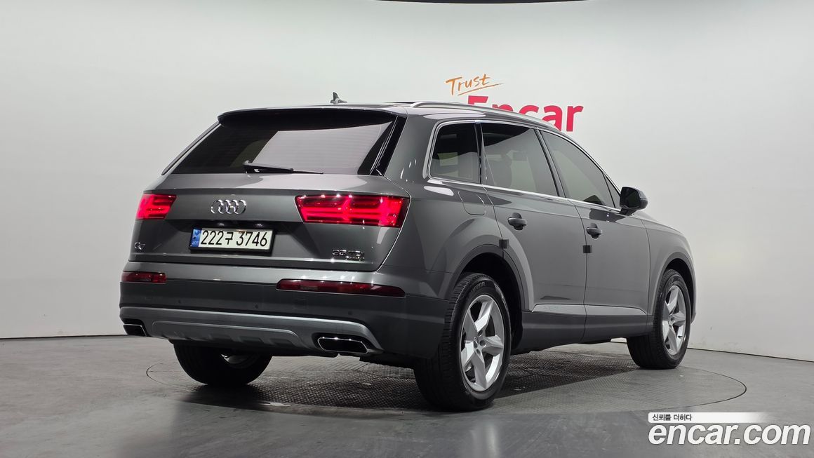 Audi Q7 2016