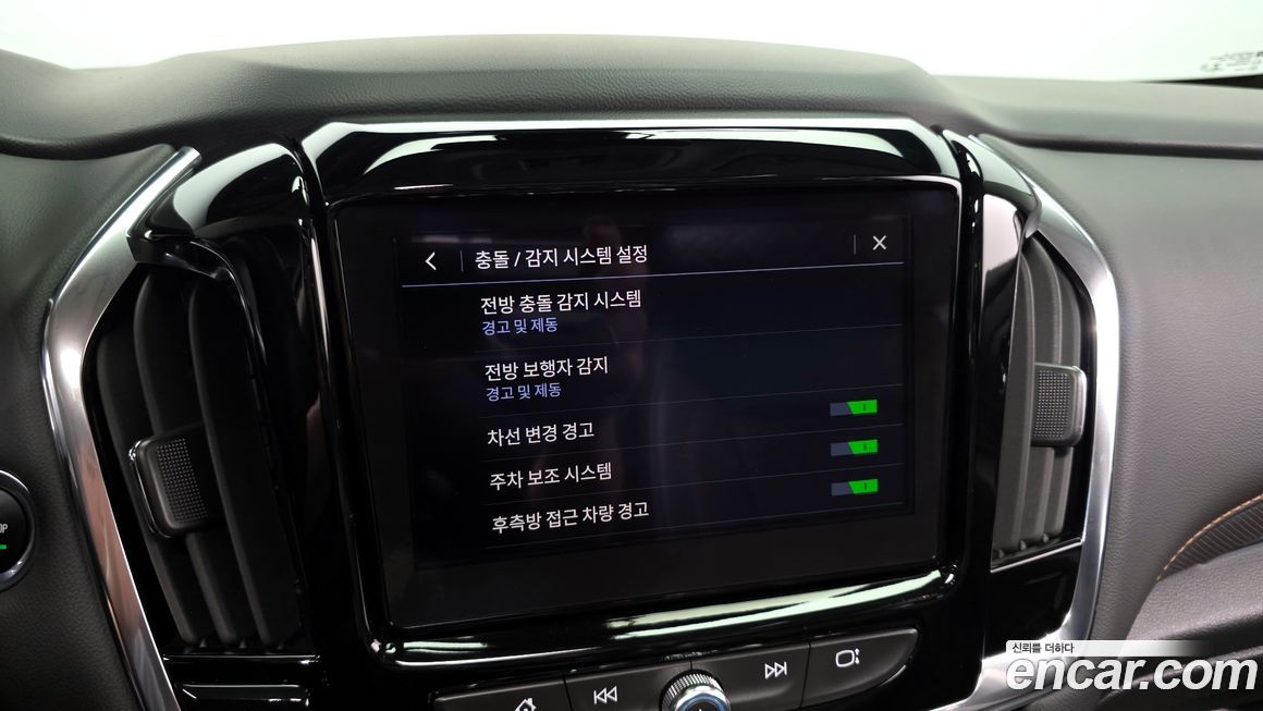 ChevroletGMDaewoo Traverse 2021