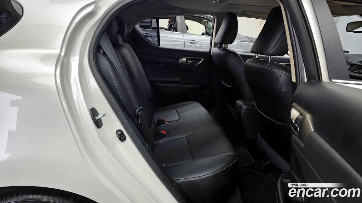 Lexus CT200h 2017