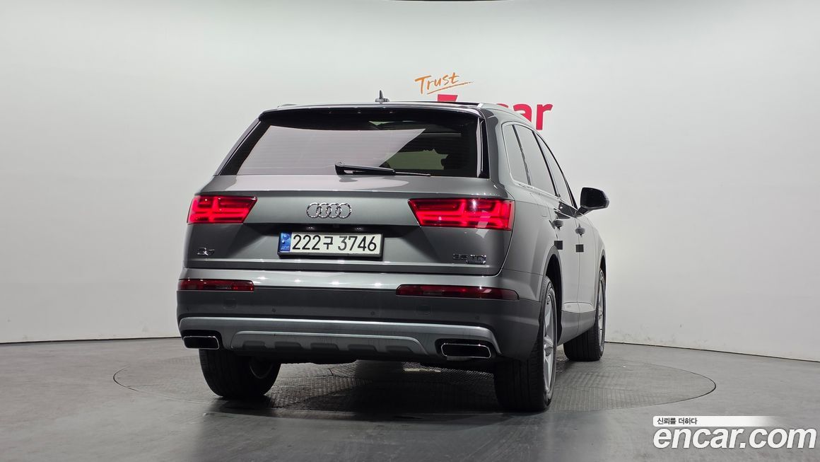 Audi Q7 2016