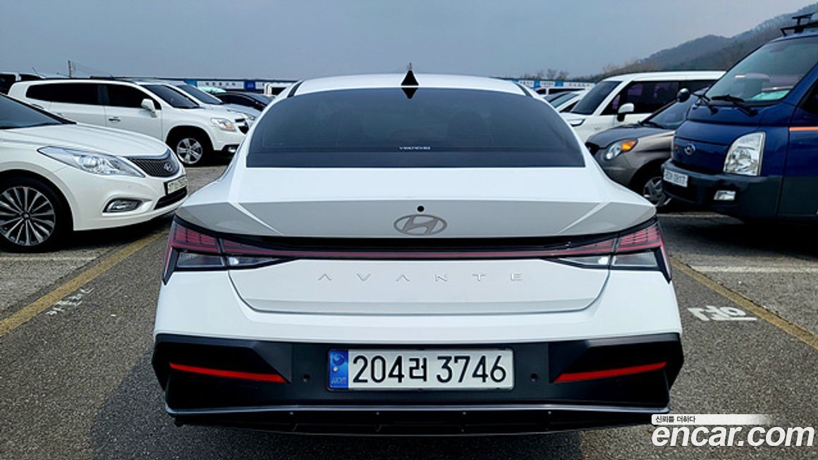 Hyundai AVANTE 2024
