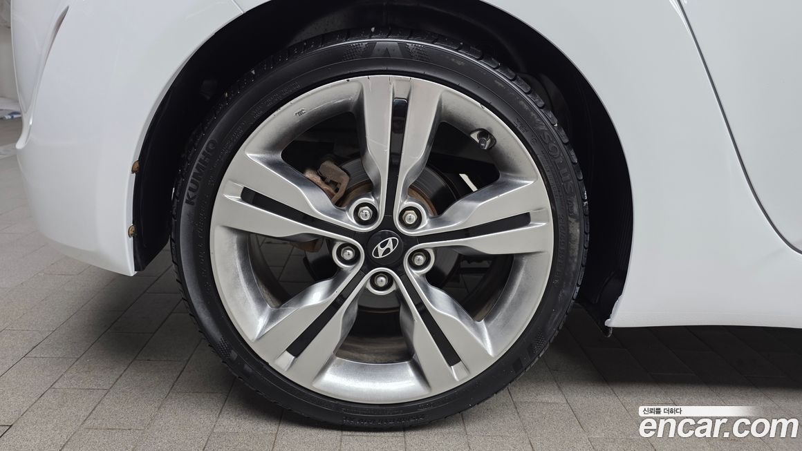 Hyundai Veloster 2013