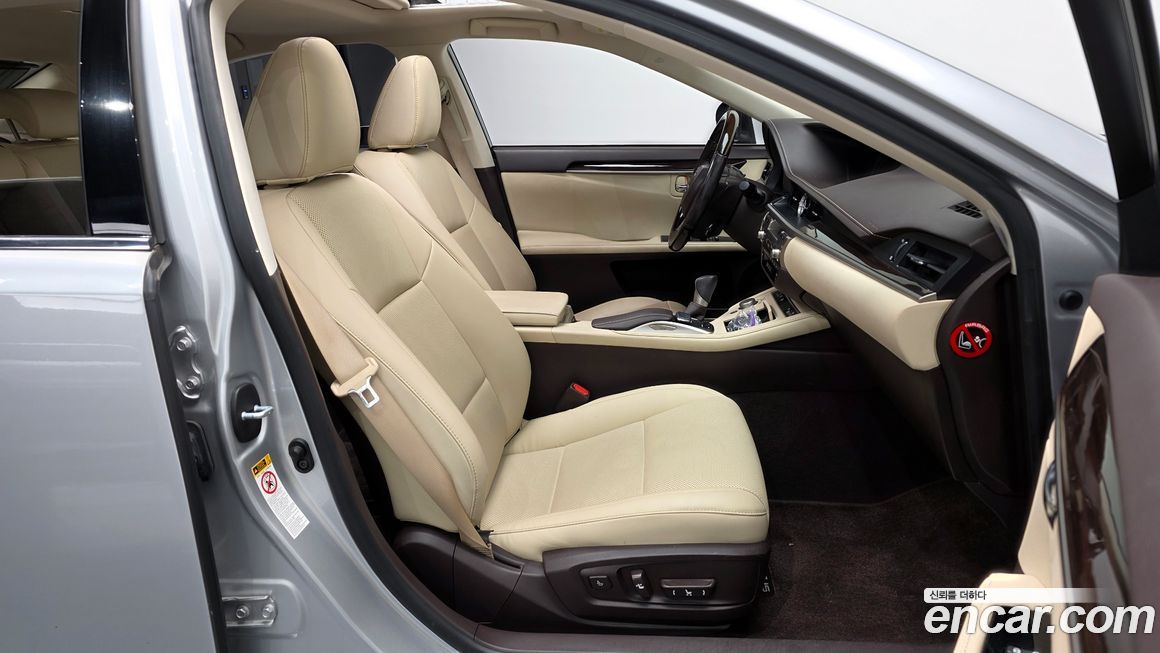 Lexus ES 2017