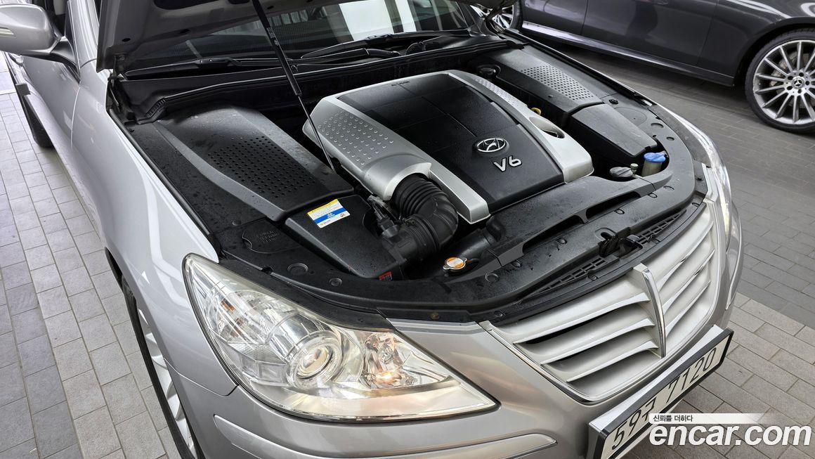 Hyundai Genesis 2011