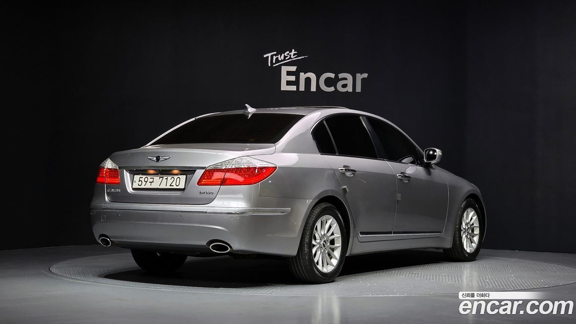 Hyundai Genesis 2011