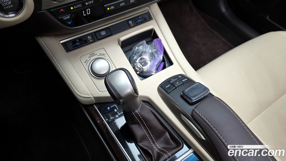 Lexus ES 2017