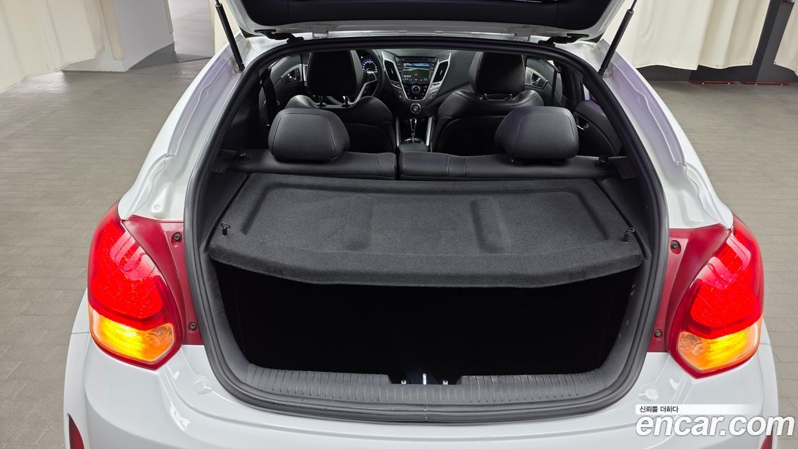 Hyundai Veloster 2013