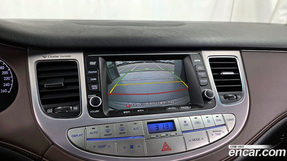 Hyundai Genesis 2011