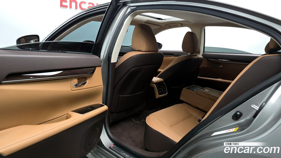 Lexus ES 2017