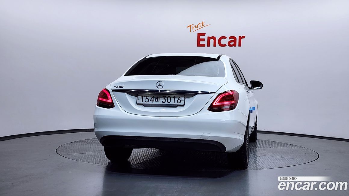 Mercedes-Benz C-Class 2020