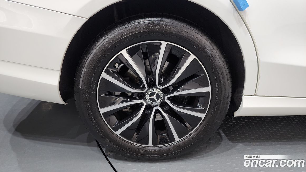 Mercedes-Benz C-Class 2020