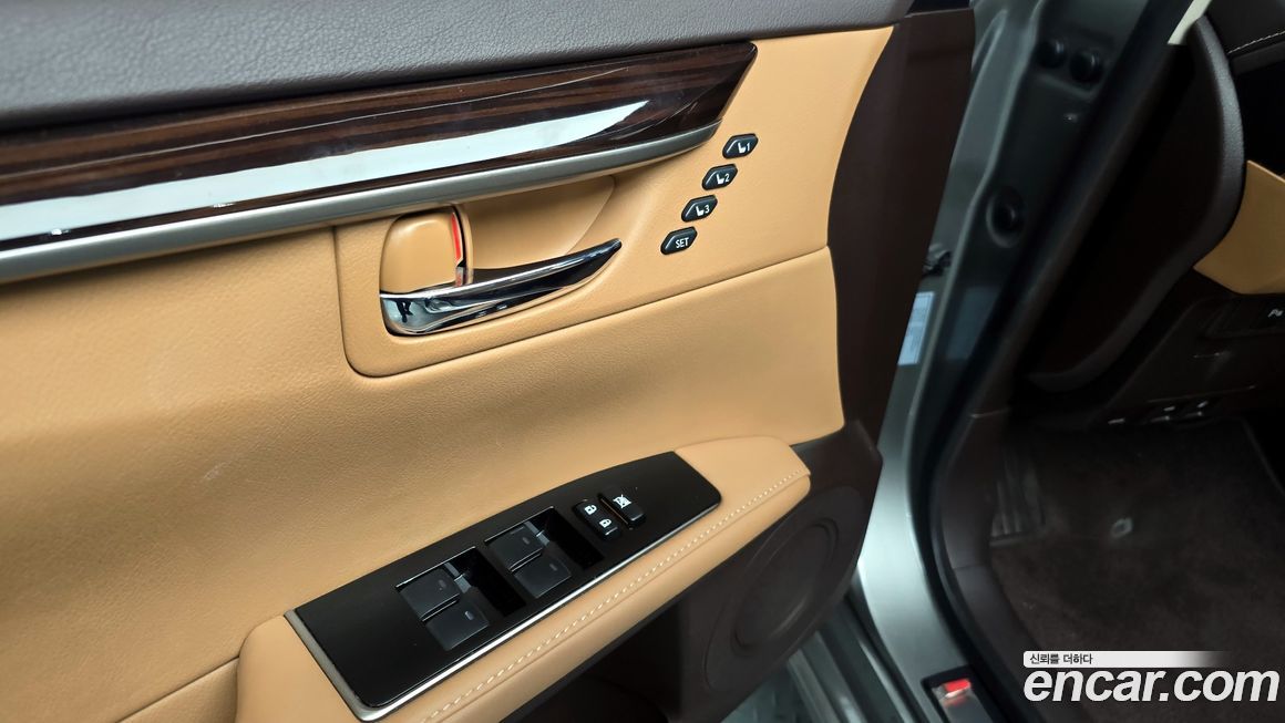Lexus ES 2017