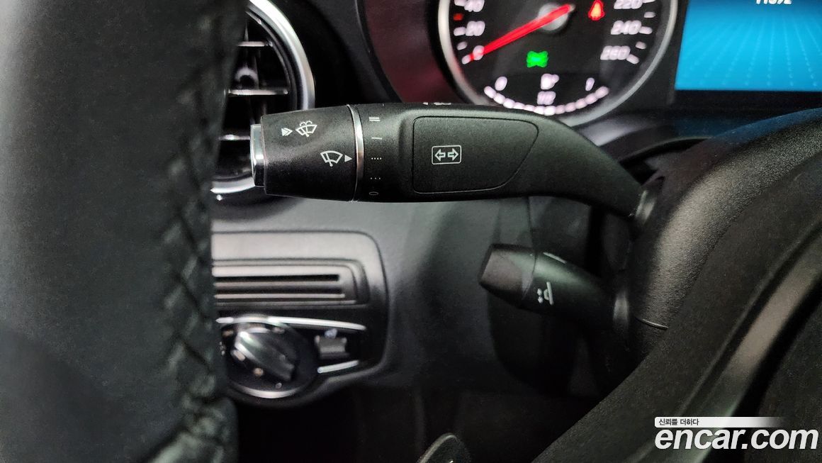 Mercedes-Benz C-Class 2020