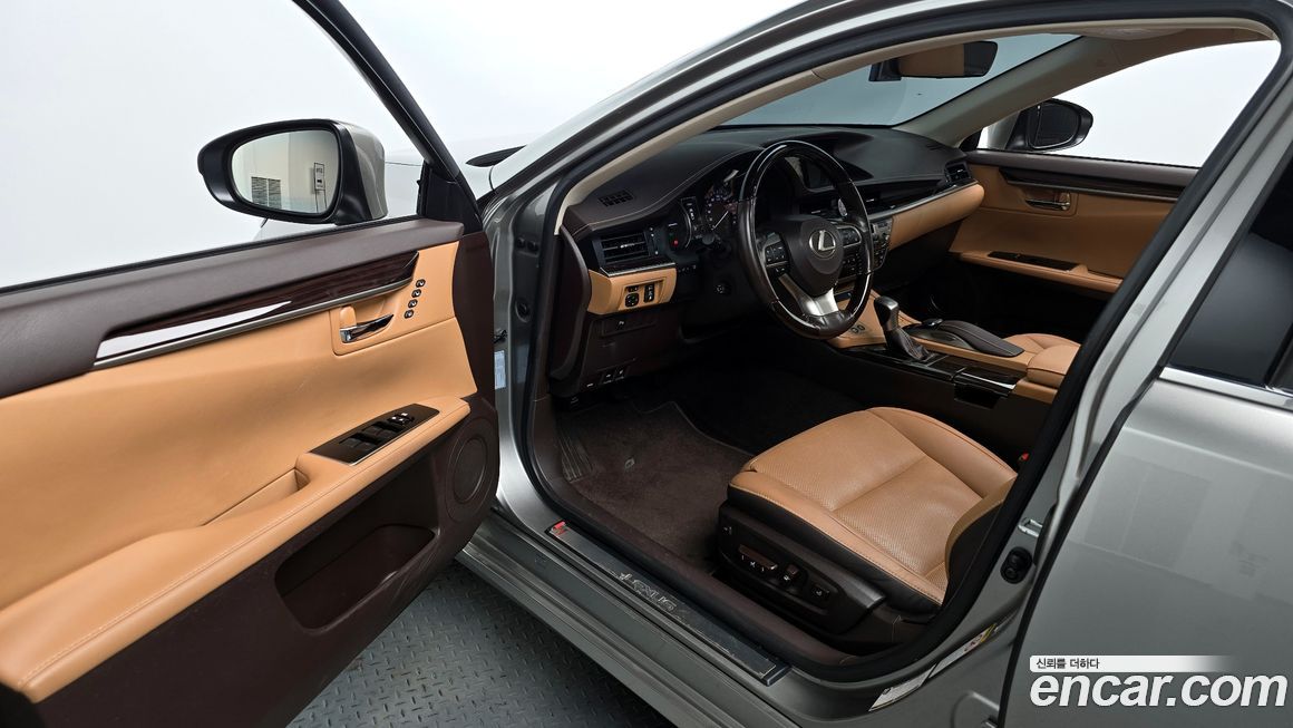 Lexus ES 2017
