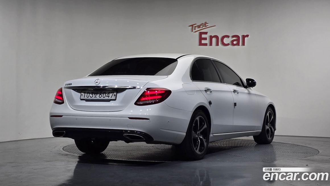Mercedes-Benz E-Class 2020