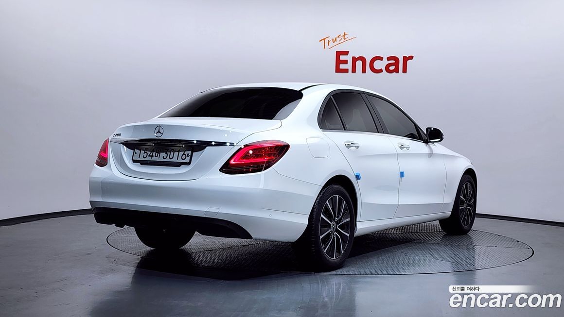 Mercedes-Benz C-Class 2020