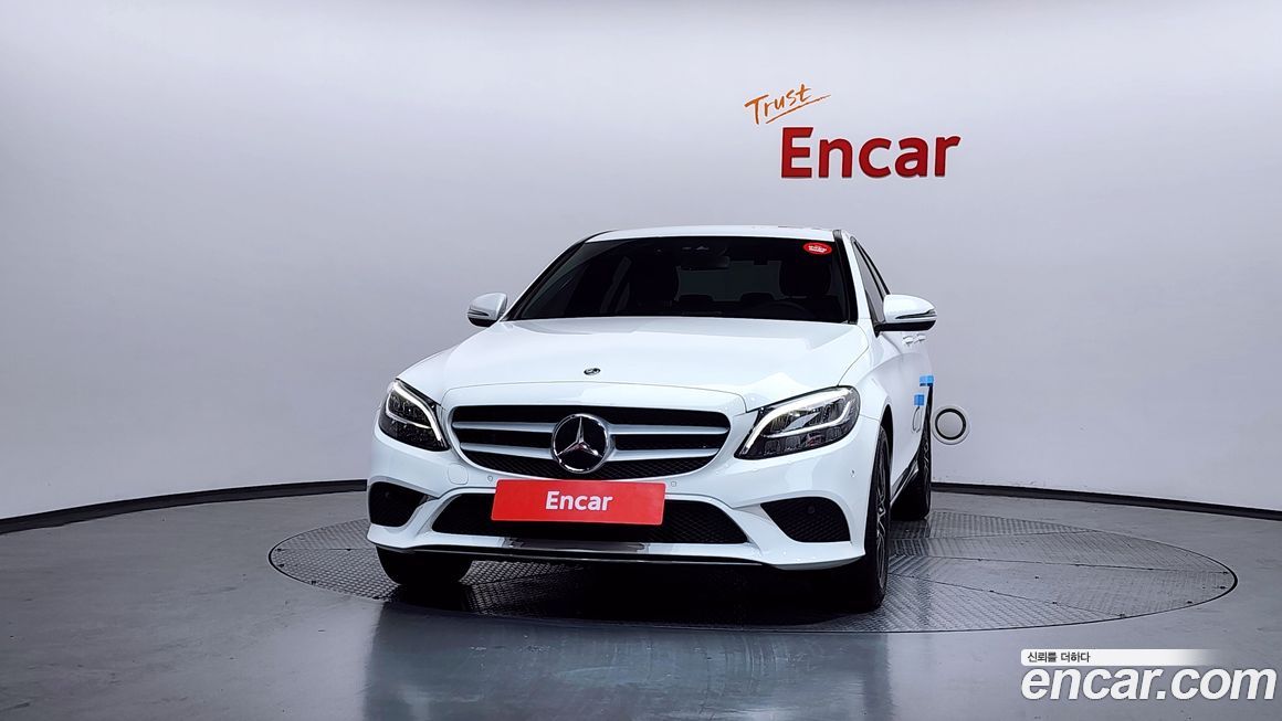 Mercedes-Benz C-Class 2020