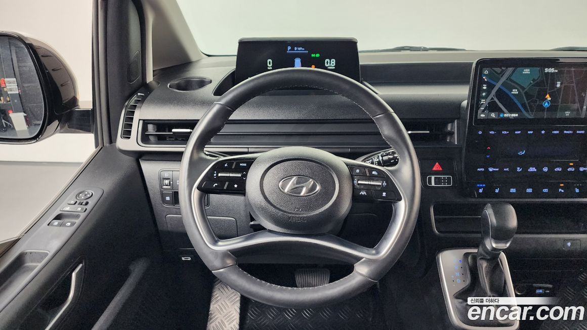 Hyundai Staria 2023