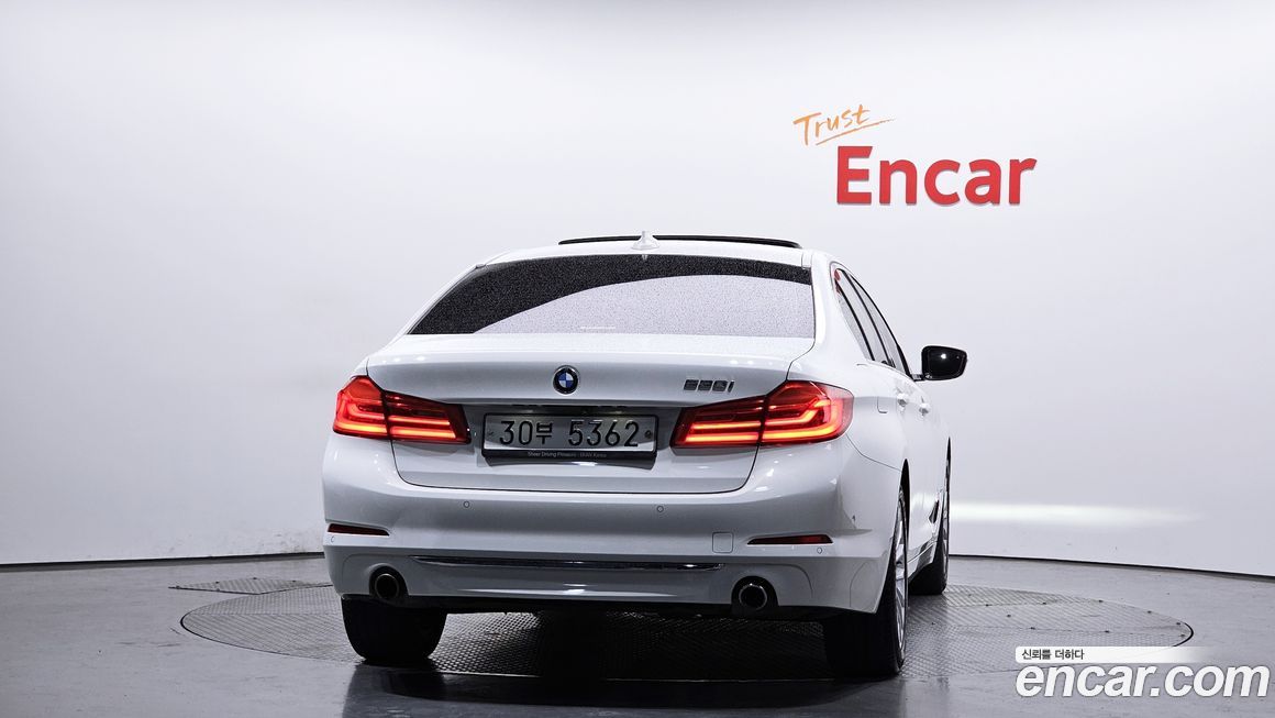 BMW 5-Series 2019