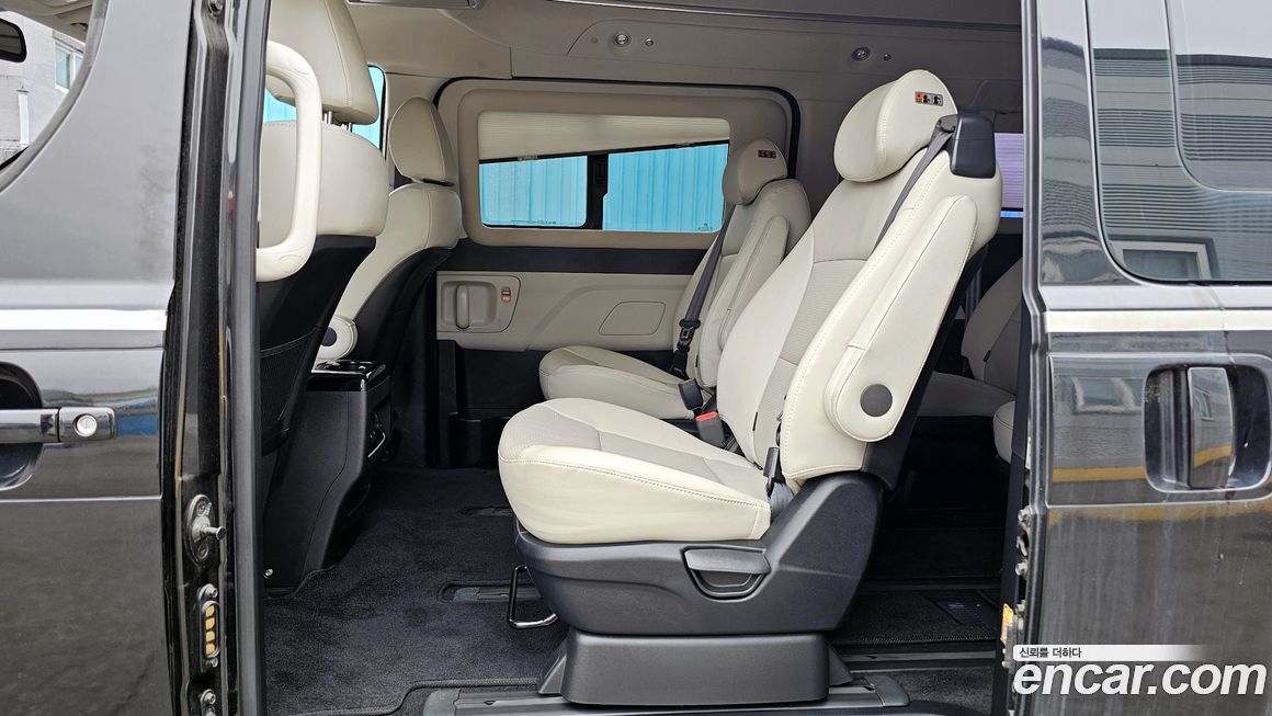 Hyundai Starex 2019