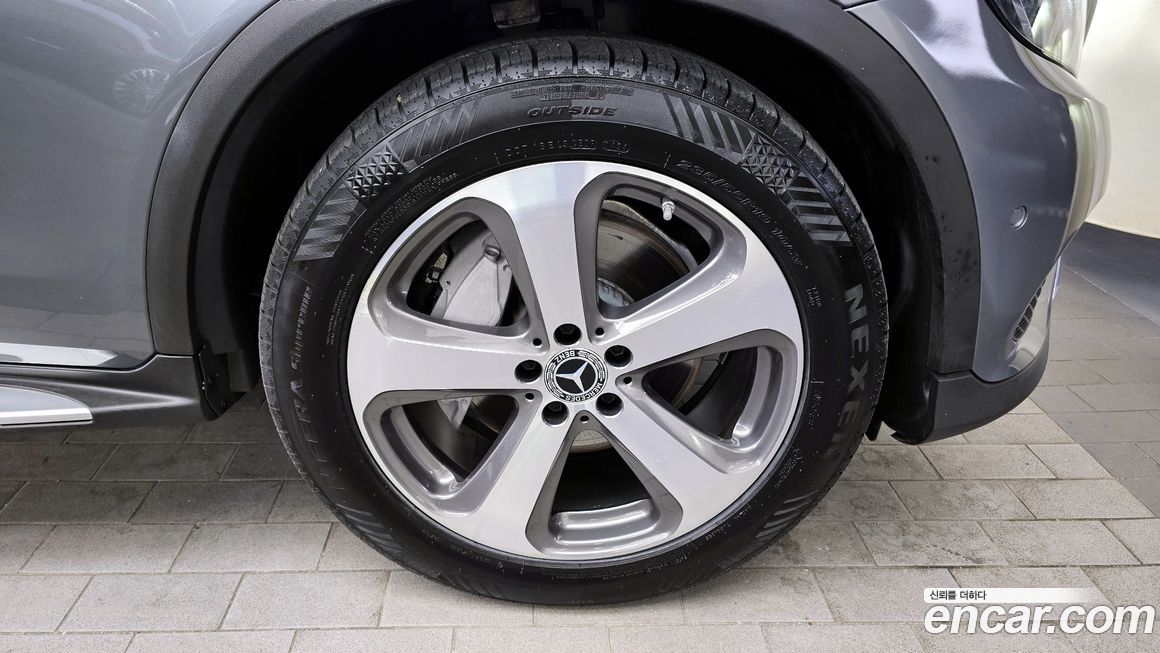 Mercedes-Benz GLC-Class 2019