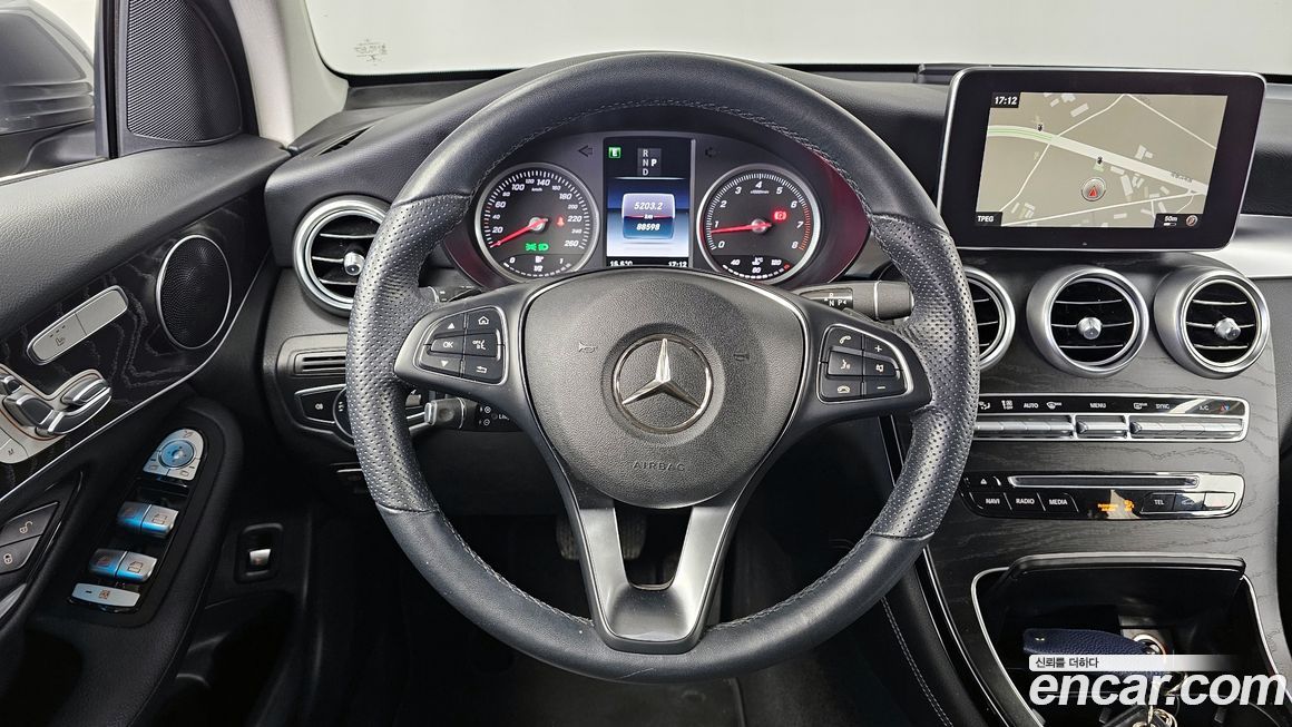 Mercedes-Benz GLC-Class 2019