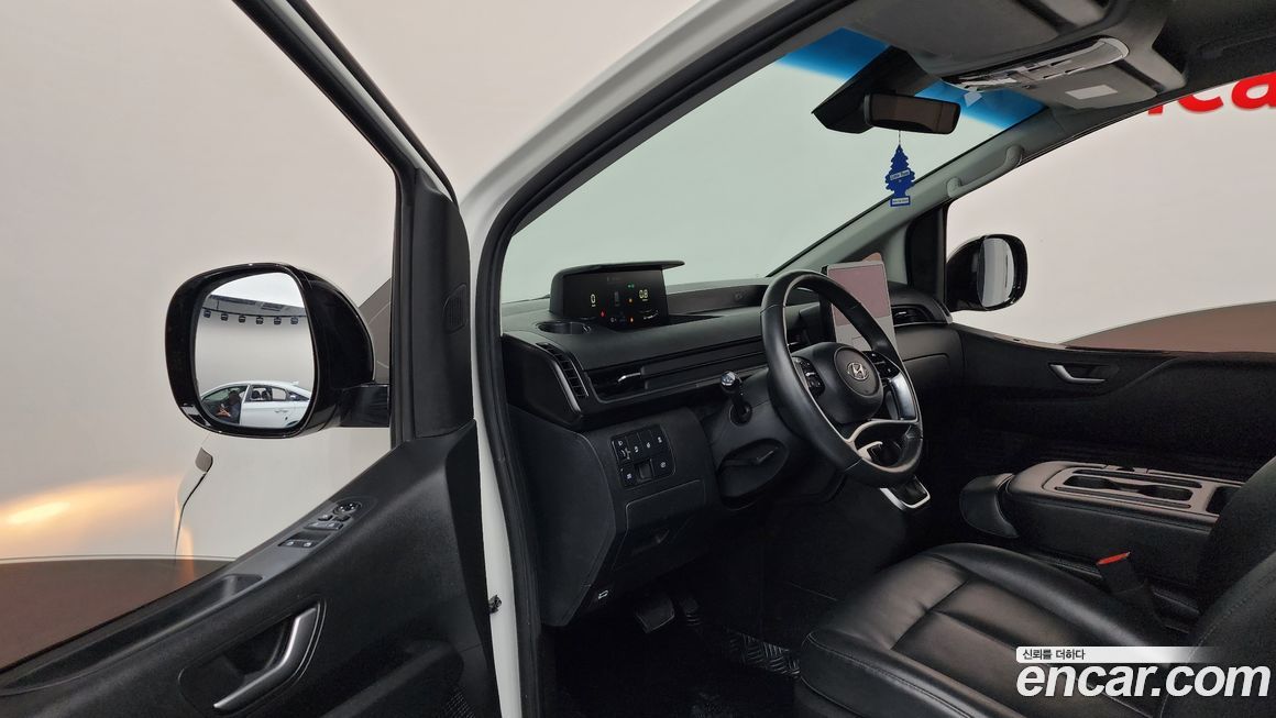 Hyundai Staria 2023