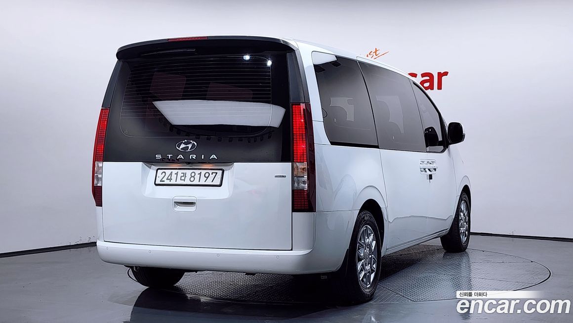 Hyundai Staria 2023