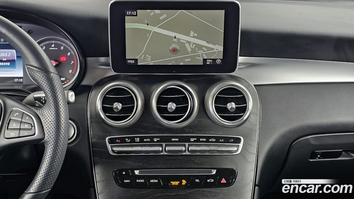 Mercedes-Benz GLC-Class 2019